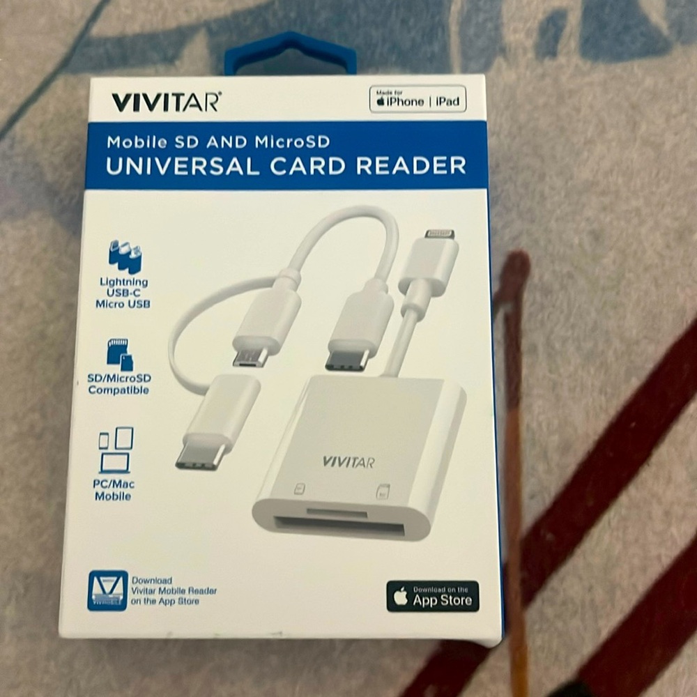 Vivitar Universal Card Reader